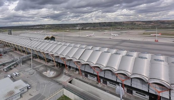 Barajas recupera la normalidad tras una alerta por amenaza de bomba