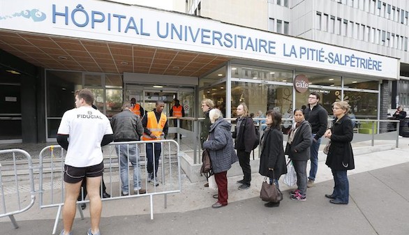 Los hospitales de París han atendido a 300 heridos en los atentados
