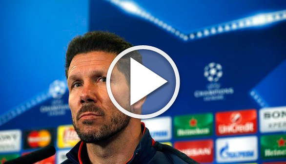 Simeone empieza a jugar el partido ante el PSV en sala de prensa