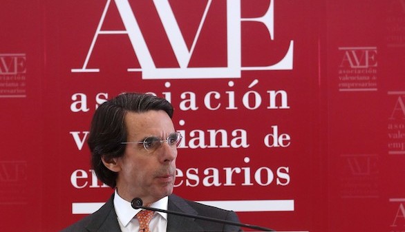Aznar advierte a Rajoy: los pactos sin reformas perjudican la economía