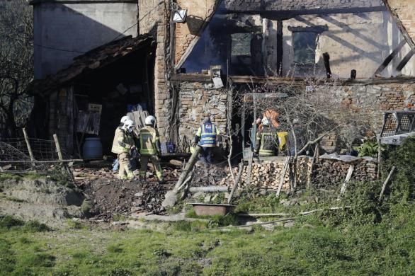 Tres muertos en el incendio de un caserío en Álava