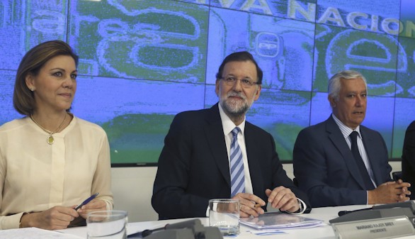 Rajoy llama a la unidad y pide a los suyos que no se 