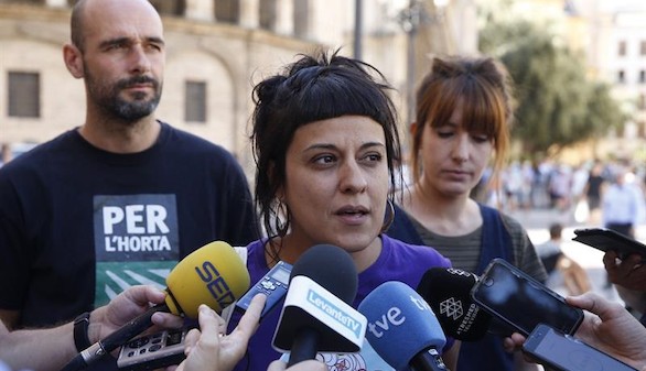 Los alcaldes pro 1-O abrirán los colegios pese a la advertencia de la Fiscalía