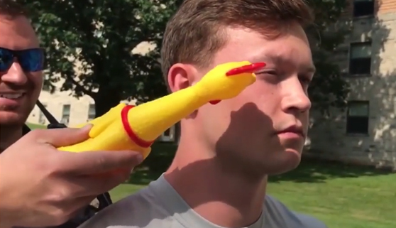 El curioso test que pone a prueba la compostura de los cadetes a policía