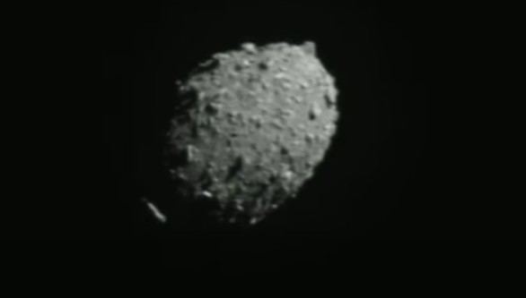 La misión DART se estrella con éxito contra un asteroide para desviar su trayectoria