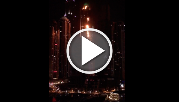 Fuego en uno de los edificios más altos de Dubái y el mundo