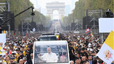 León XIV, aclamado en una misa ante 700.000 personas en el corazón de París