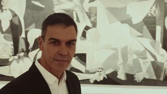 Sánchez se apropia del 'Guernica' en el Reina Sofía para un acto de precampaña