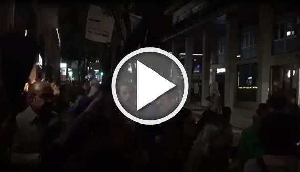 Escrache de los independentistas a Albiol ante una sede del PP