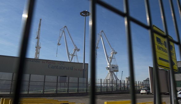 Los estibadores suspenden la huelga del 6 y 8 de marzo