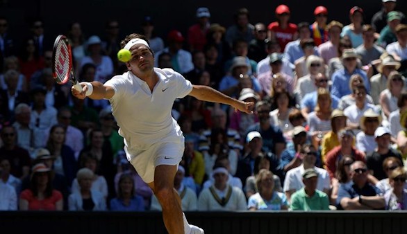 Wimbledon. Federer supera tres bolas de partido para medirse a Raonic en semis