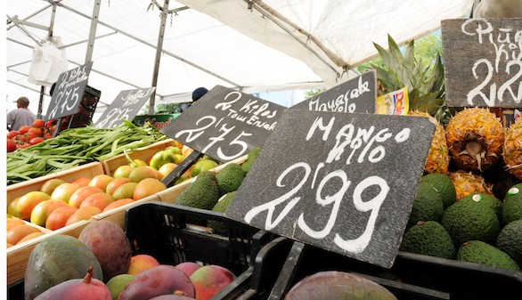 Los precios bajan, pero el carro de la compra sube