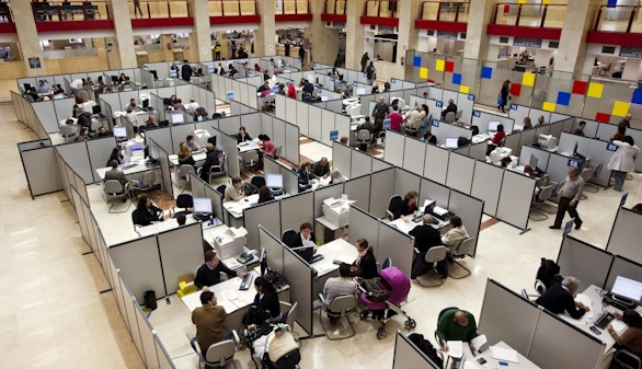 Los funcionarios recibirán otro 25 por ciento de la paga extra