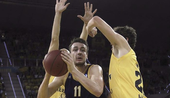 El Khimki toma clara ventaja en la final de la Eurocopa ante el Gran Canaria