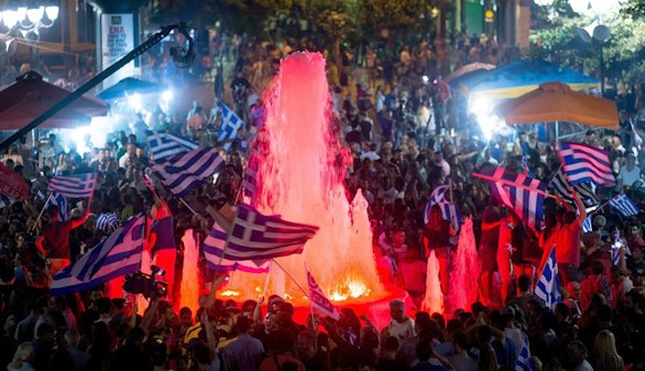 Los griegos celebran la victoria del 