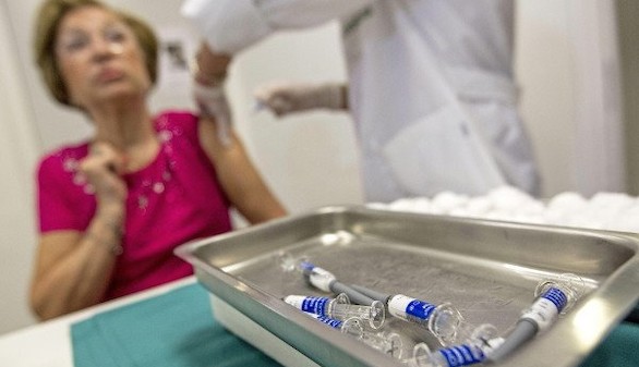 La epidemia de gripe satura los centros de salud, que dan cita con 5 días de retraso