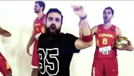 El videoclip de la canción oficial ve la luz con la participación de estrellas