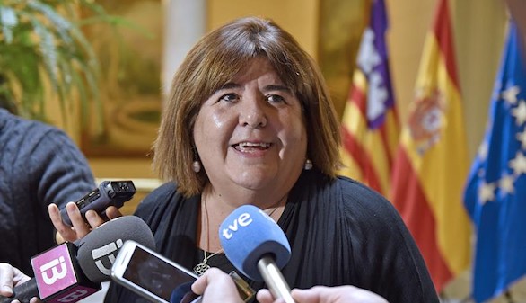 Podemos suspende de militancia a la presidenta del parlamento balear
