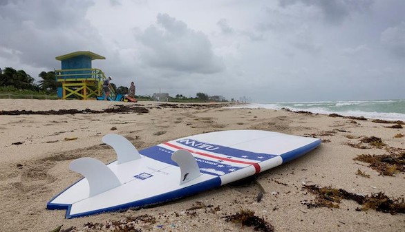 Un millón y medio de personas huyen de Matthew en Florida