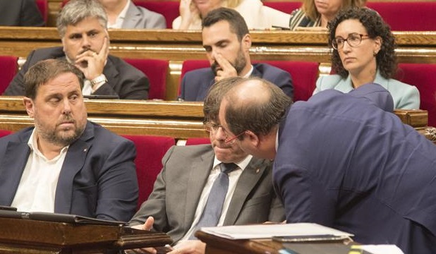 Iceta teme "insultos y amenazas" tras las palabras "temerarias" de Puigdemont