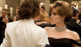 Audiencias: Johnny Depp y Angelina Jolie seducen con The Tourist en Antena 3