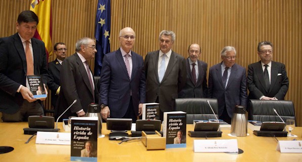 Fernando Jáuregui presenta 'Historia vivida de España. De Franco a Podemos'