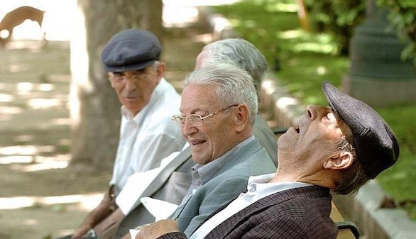 Crónica económica. Necesitamos ahorrar 7.700 euros al año