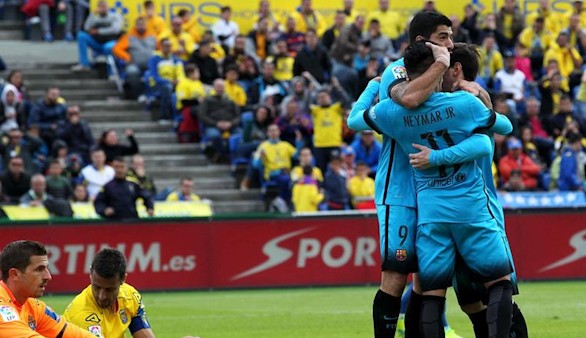 El Barcelona se escapa de Las Palmas más líder | 1-2