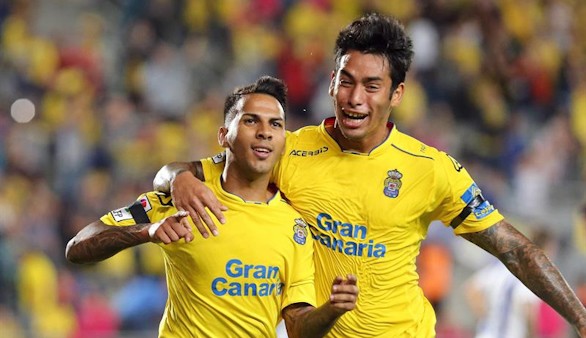 Las Palmas cumple, gana a la Real y mete a David Moyes en problemas | 2-0