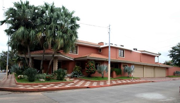 Un ex mandatario de la FIFA lleva un año recluido en su domicilio
