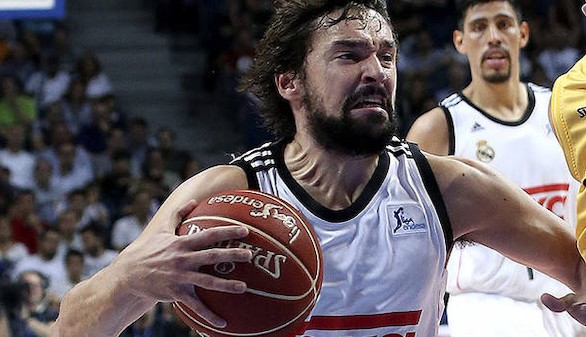 Un Real Madrid letal se acerca a las semifinales