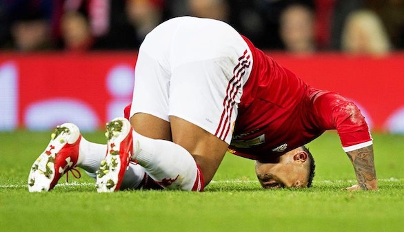 El United no puede con un defensivo PSV y se jugará el pase en Alemania |0-0