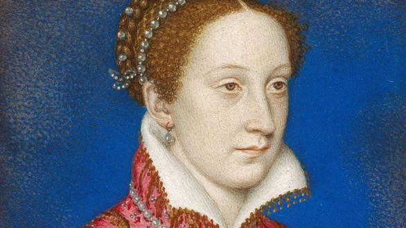 Roban de un castillo unas históricas cuentas de rosario de María Estuardo