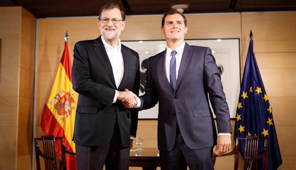 Rivera se reúne con Rajoy dispuesto a votar que 'sí'