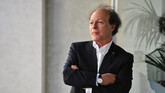 Cultura adquiere el fondo documental de Javier Marías por medio millón de euros