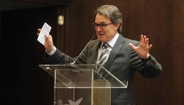 Mas no ceja en su empeño: Cataluña se juega 