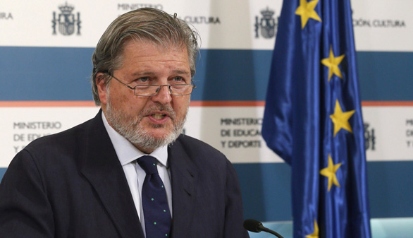 Tregua de Montoro a Cultura por las elecciones