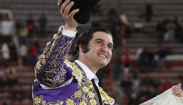 El Toro en México. Alabado sea el Santísimo