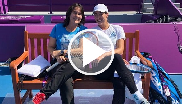 WTA. Garbiñe Muguruza vuelve con victoria en Doha, de la mano de Conchita