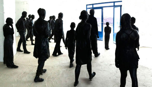 Lanzarote empieza a sumergir el primer museo submarino de Europa