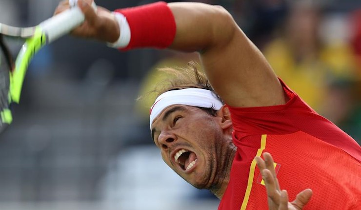 Nadal remonta a Bellucci y peleará por las medallas en individual