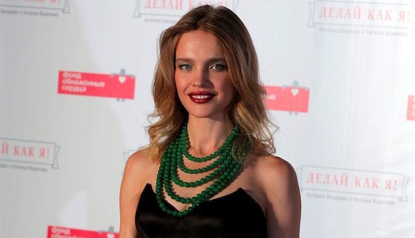 Antonio Banderas lanza un proyecto benéfico con la modelo Natalia Vodiánova