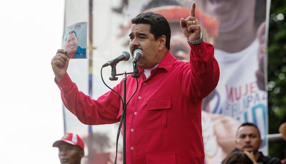 Venezuela paraliza el revocatorio contra Maduro