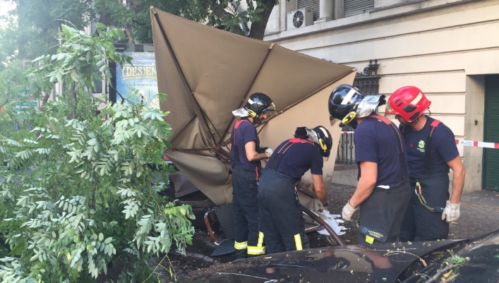 Un conductor ebrio arrolla la terraza de un bar en Madrid