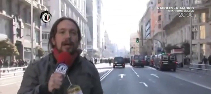 Los 'tuits' del día. Twitter remata el escrache a los periodistas de Podemos