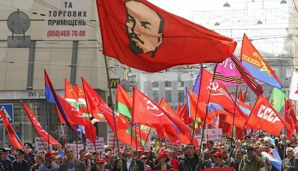 Ucrania prohíbe los partidos comunistas