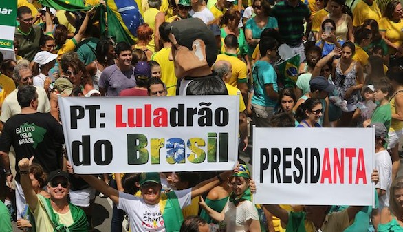 Petrobras sufrió pérdidas históricas en 2015