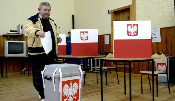 Polonia vota este domingo con Komorowski como favorito