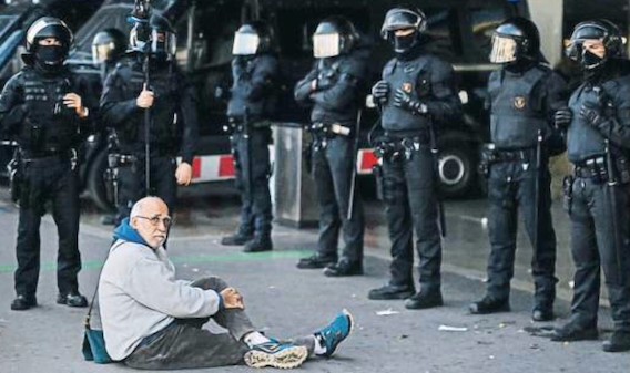 Sánchez, Iglesias y el pacto con un ojo en Cataluña