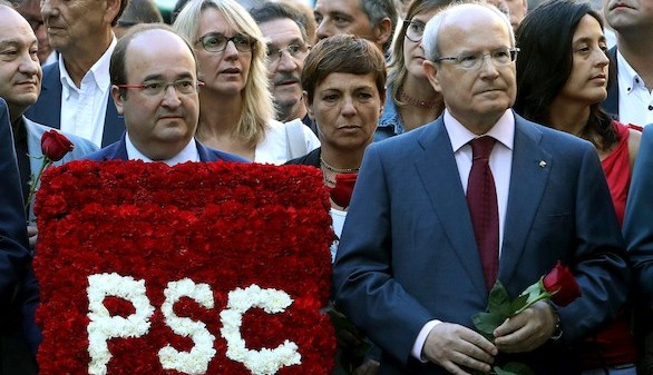 Alcaldes del PSC lanzan un manifiesto contra el 1-O 
